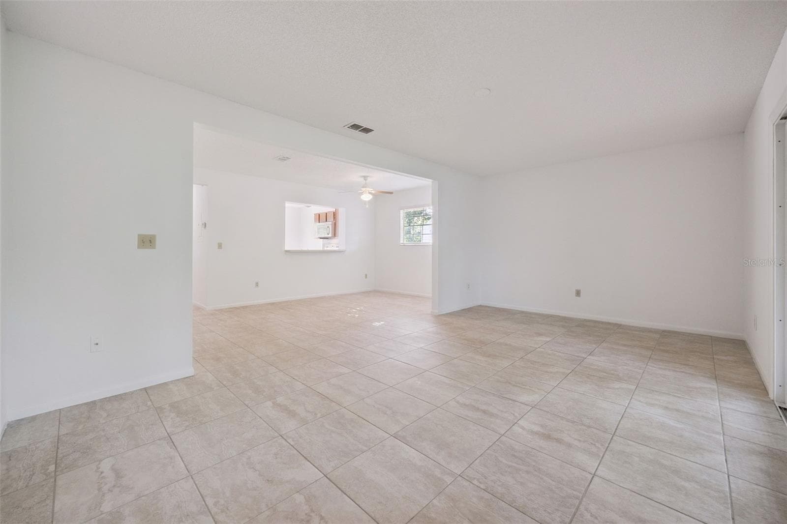 Townhouse at 498 GREEN SPRING CIR, WINTER SPRINGS, photo 4 of 20