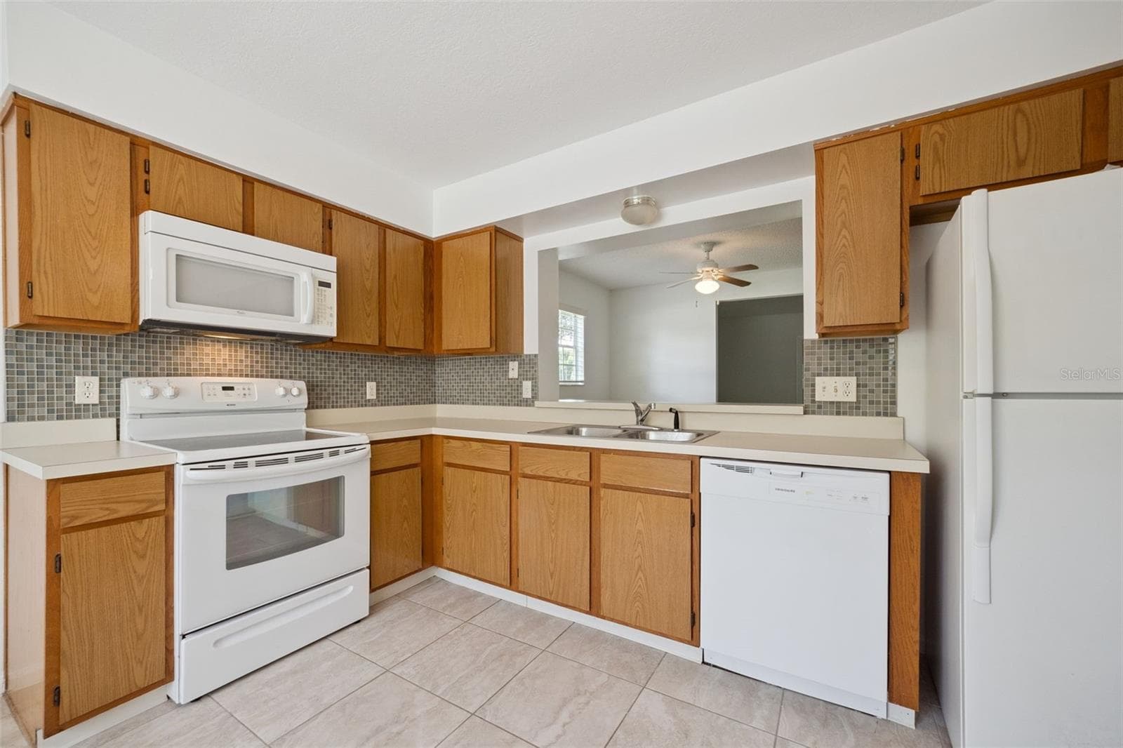 Townhouse at 498 GREEN SPRING CIR, WINTER SPRINGS, photo 8 of 20