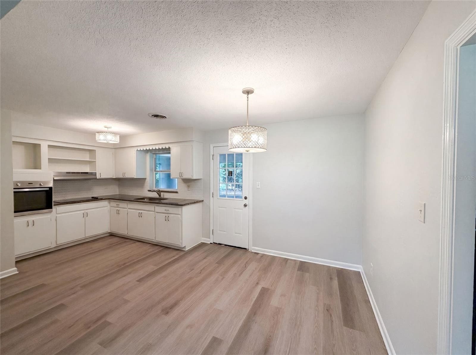 Single Family Residence at 2410 NE 3RD AVE, OCALA, photo 2 of 22