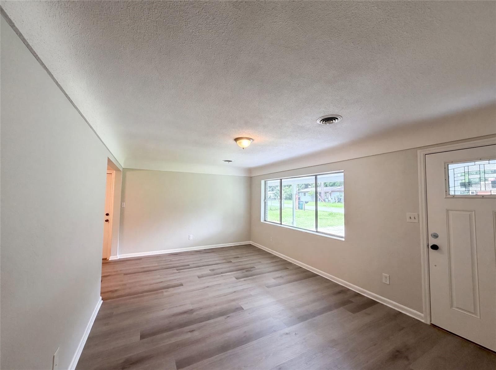 Single Family Residence at 2410 NE 3RD AVE, OCALA, photo 10 of 22