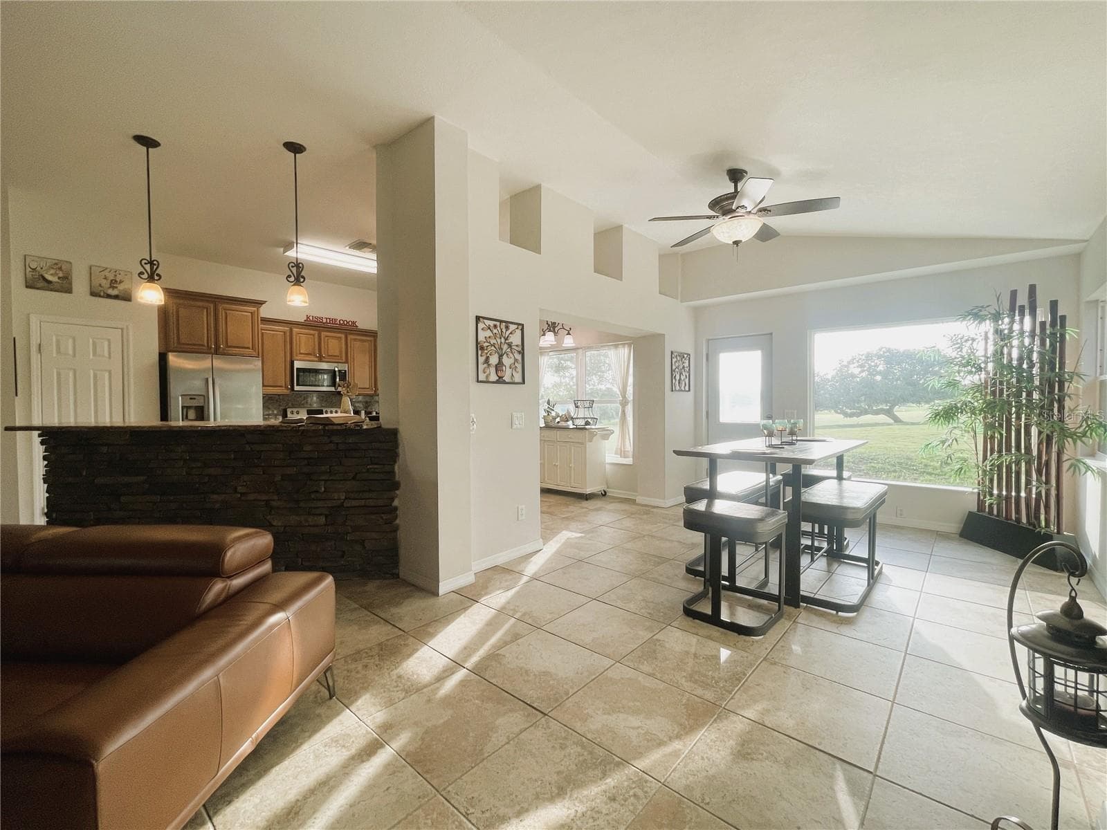 Single Family Residence at 521 W HILLWOOD PATH, BEVERLY HILLS, photo 11 of 21