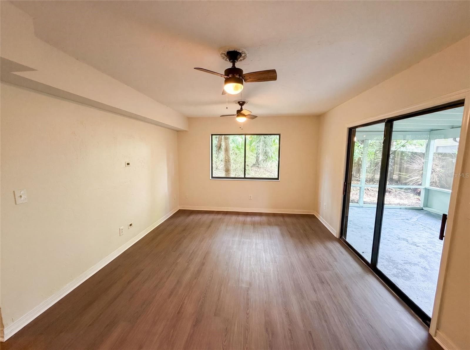 Single Family Residence at 830 DUNBAR TER, WINTER SPRINGS, photo 8 of 26