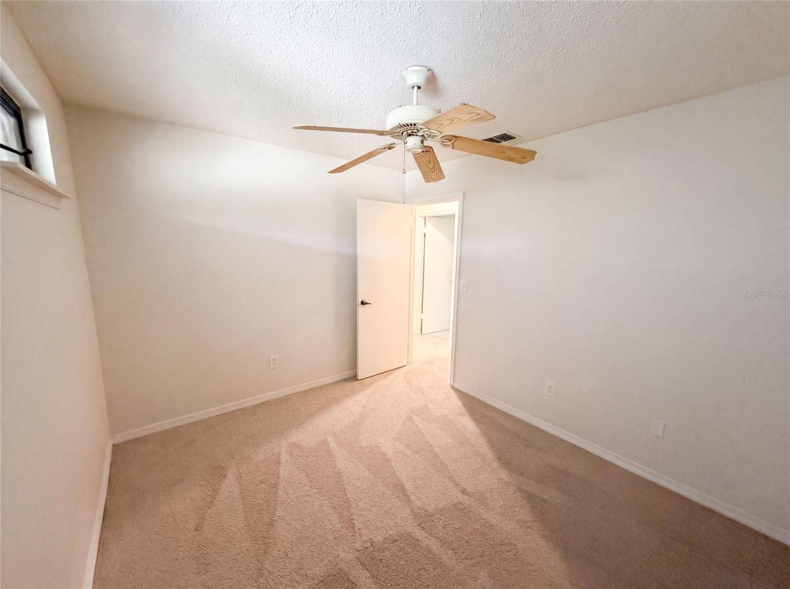 Single Family Residence at 830 DUNBAR TER, WINTER SPRINGS, photo 15 of 26