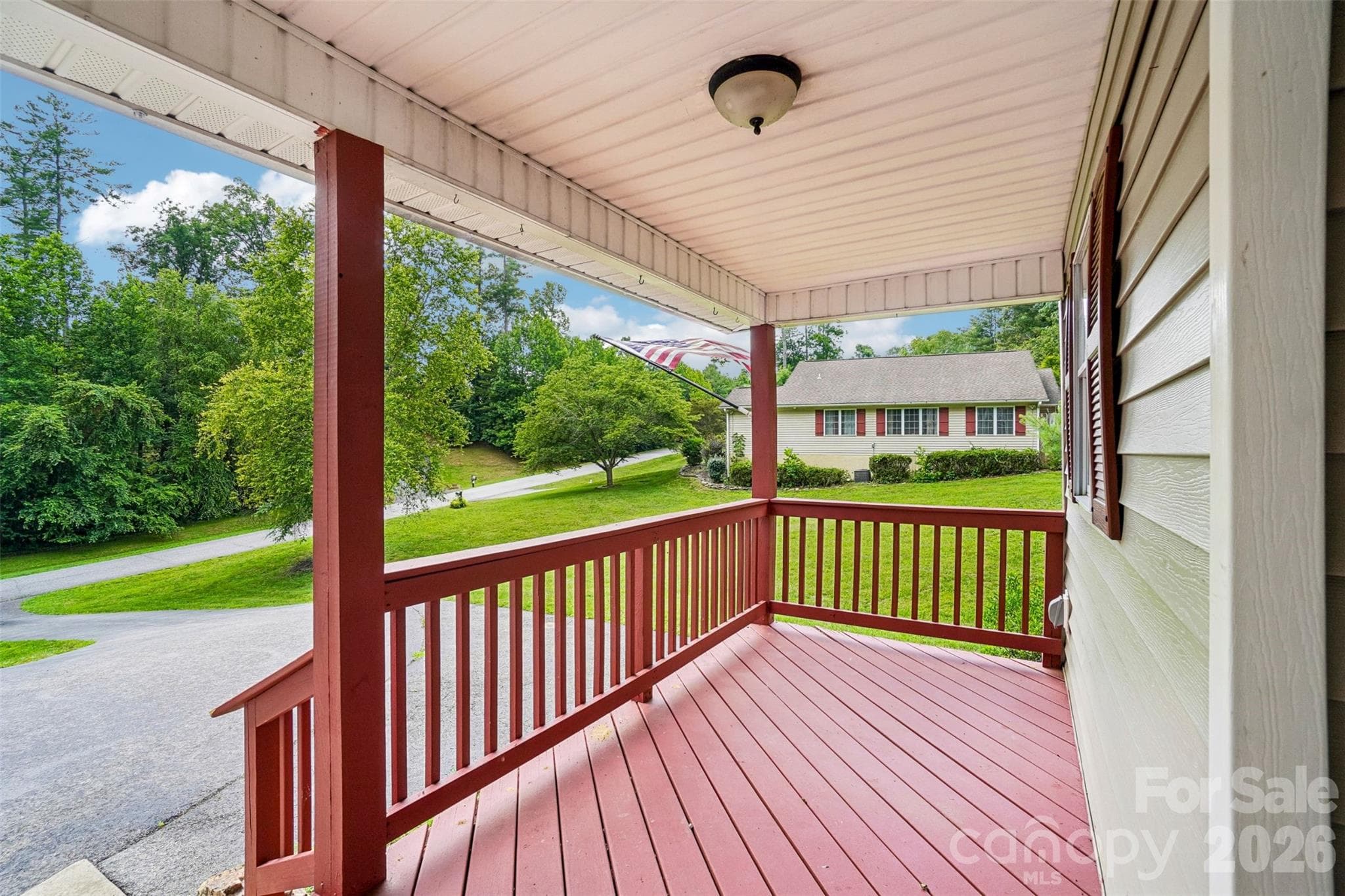 Single Family Residence at 124 Karla Circle, Hendersonville, photo 31 of 36
