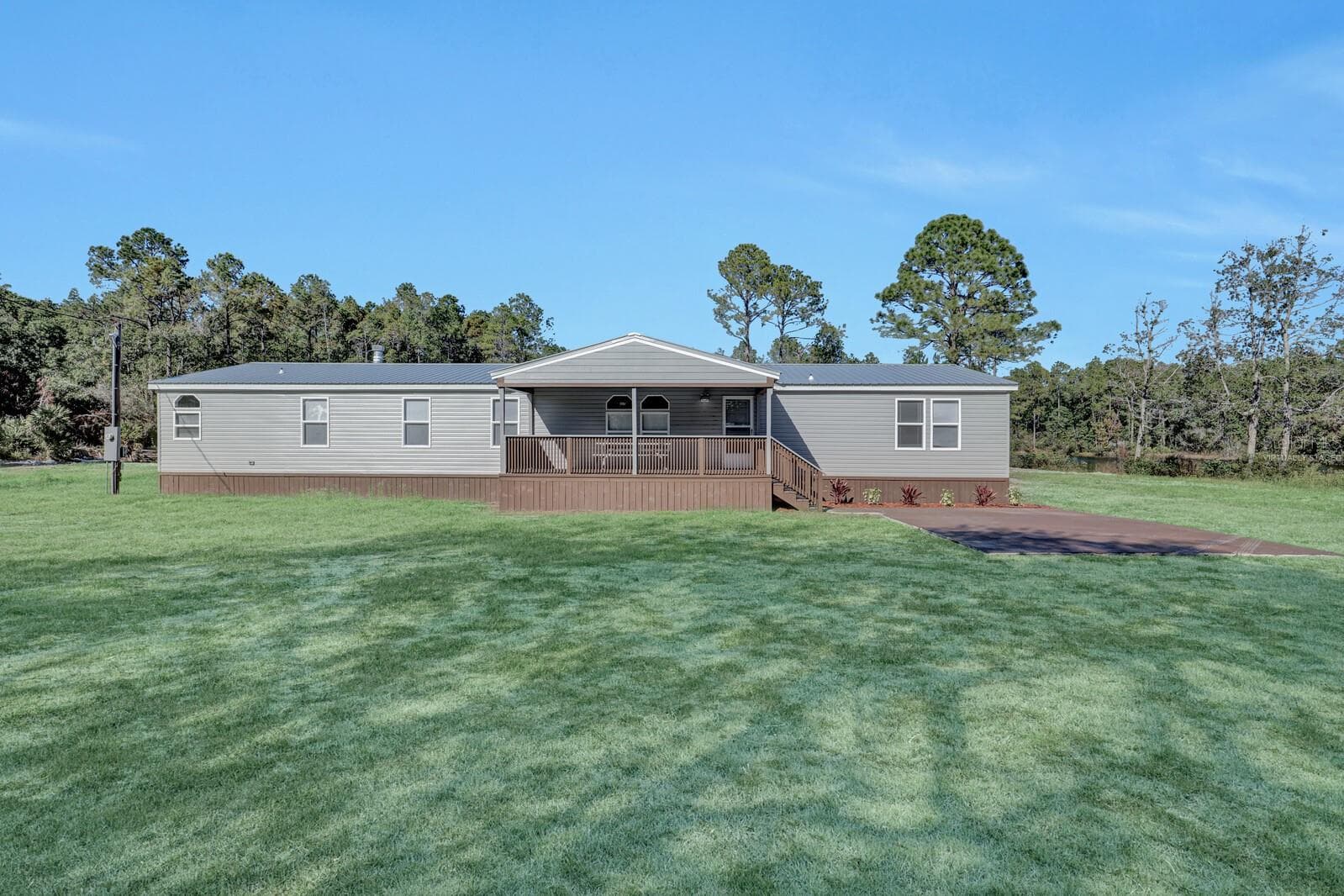 Grass is Virtually Staged - 141 WOODS RD, SAN MATEO