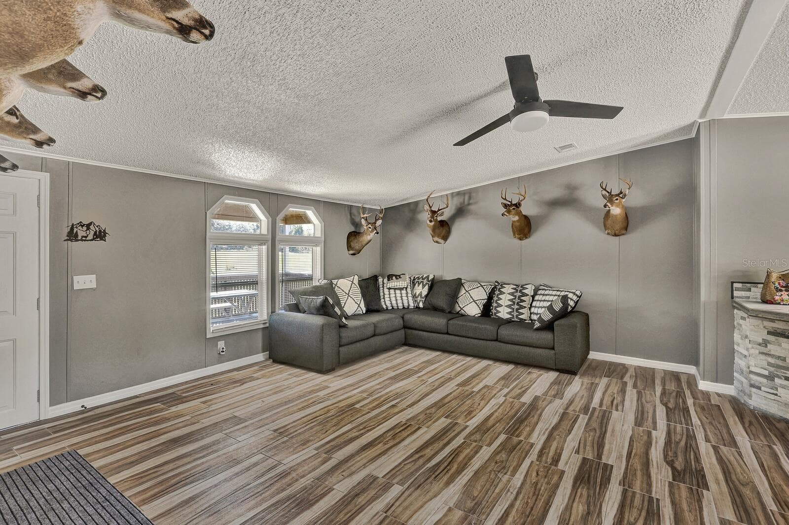 Manufactured Home at 141 WOODS RD, SAN MATEO, photo 19 of 66