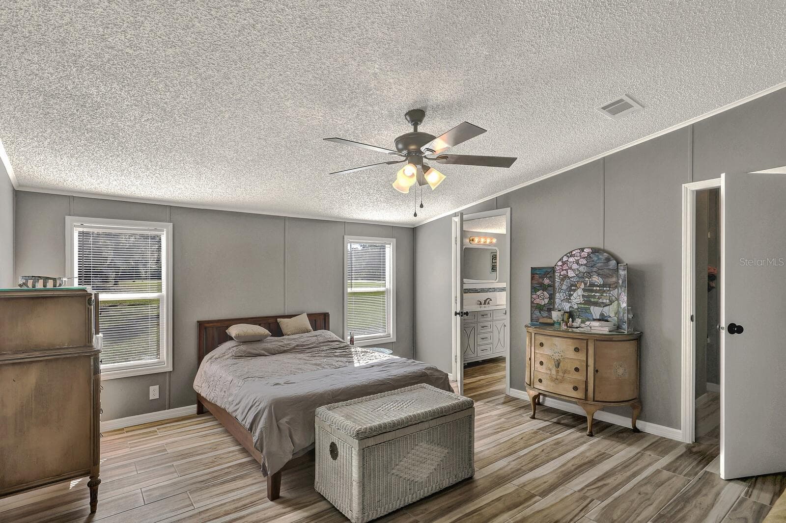 Manufactured Home at 141 WOODS RD, SAN MATEO, photo 29 of 66