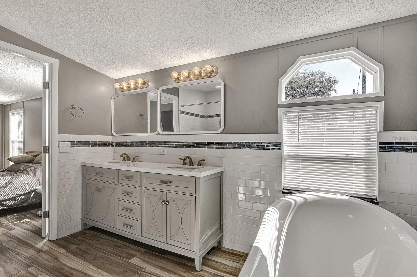 Manufactured Home at 141 WOODS RD, SAN MATEO, photo 33 of 66
