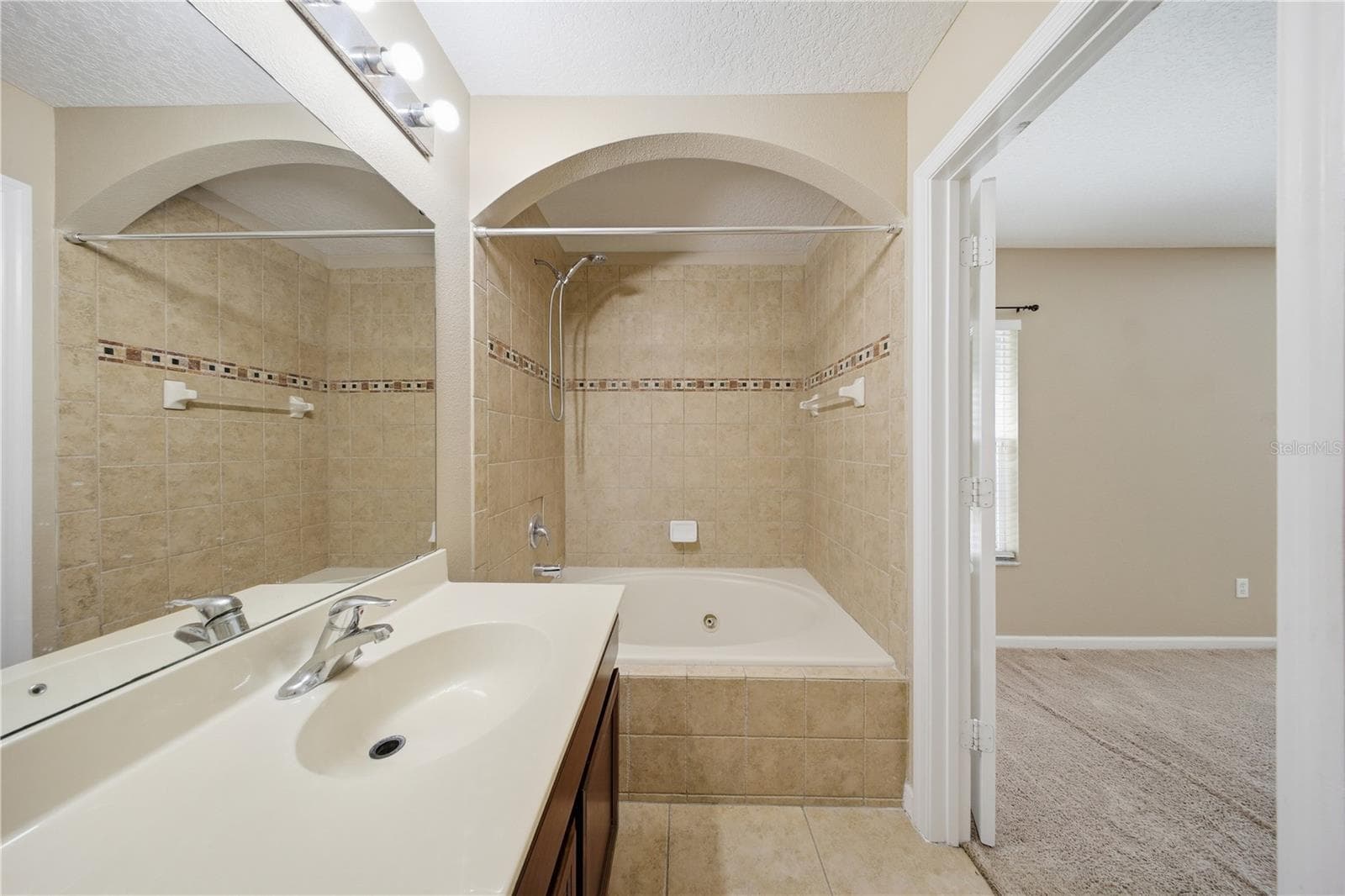 Townhouse at 10291 PARK COMMONS DR, ORLANDO, photo 24 of 46