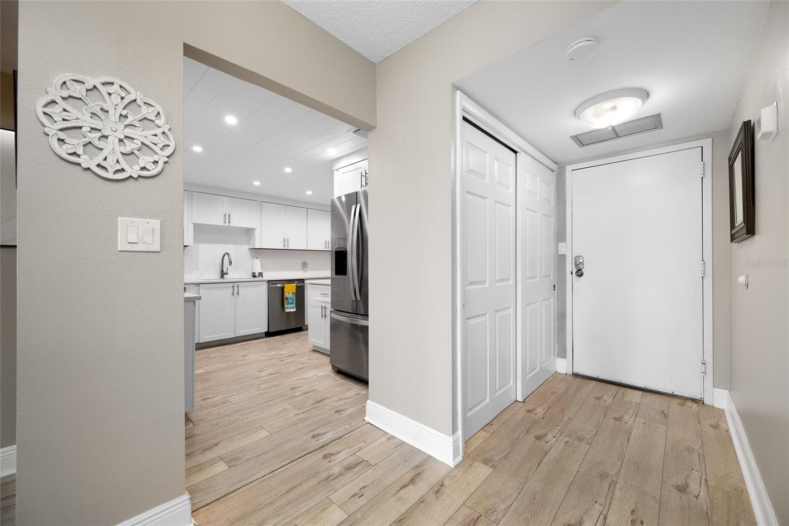 Condominium at 1621 GULF BLVD #706, CLEARWATER BEACH, photo 6 of 97