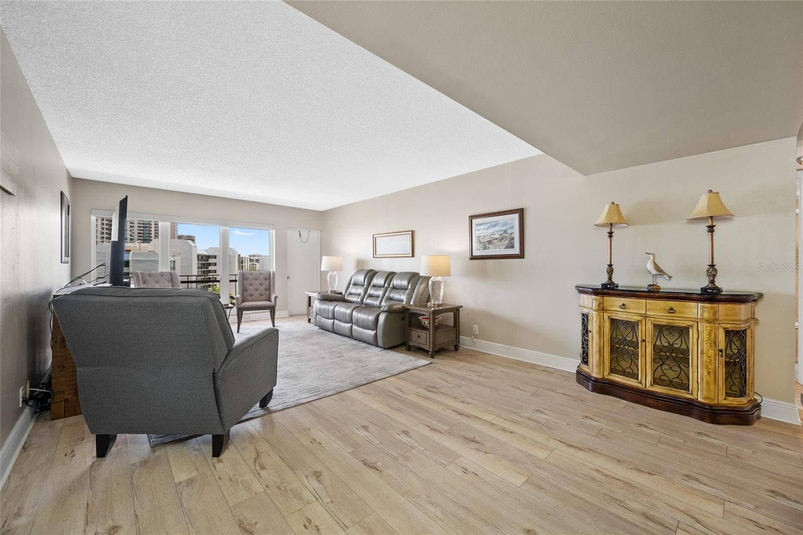 Condominium at 1621 GULF BLVD #706, CLEARWATER BEACH, photo 22 of 97