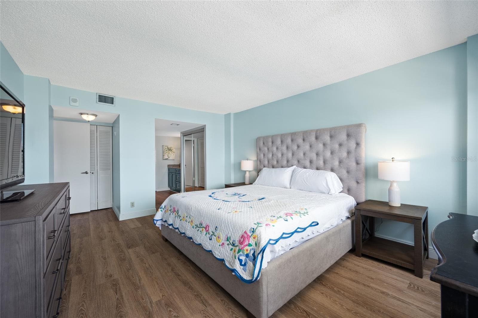 Condominium at 1621 GULF BLVD #706, CLEARWATER BEACH, photo 28 of 97