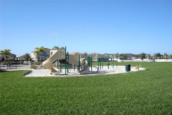 Community playground 1/2 mile from house - 1742 MIRA LAGO CIR, RUSKIN