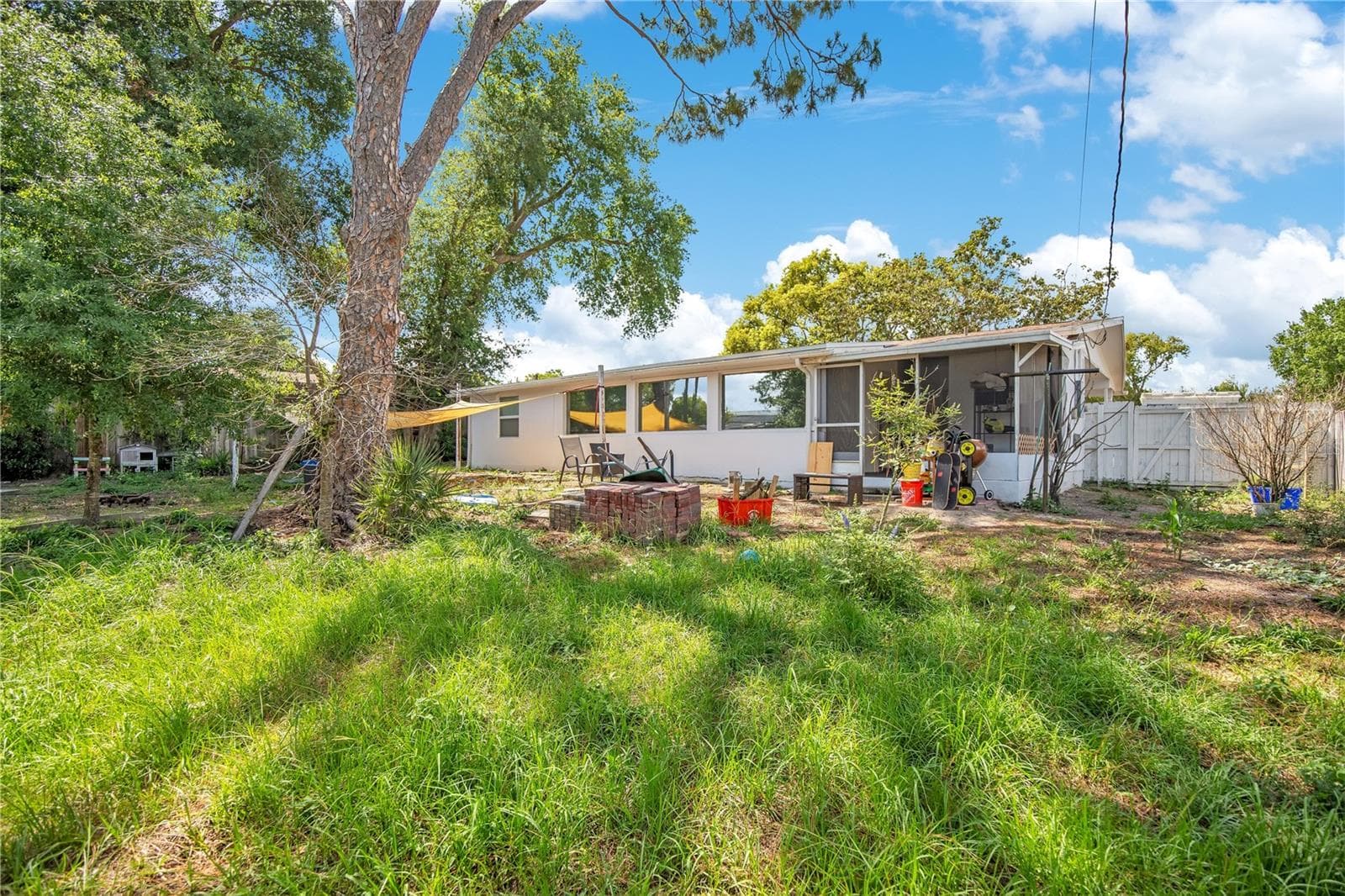 Single Family Residence at 682 MERRIMAC ST, DELTONA, photo 20 of 46