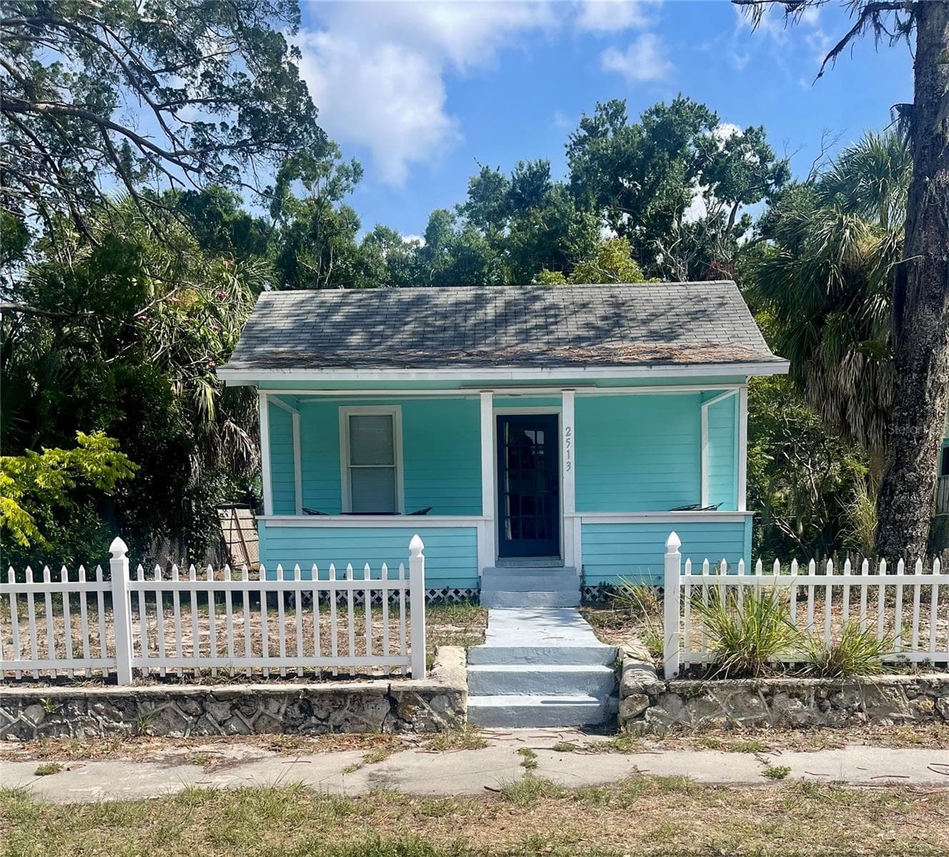 Single Family Residence at 2513 8TH AVE W, BRADENTON, photo 2 of 10