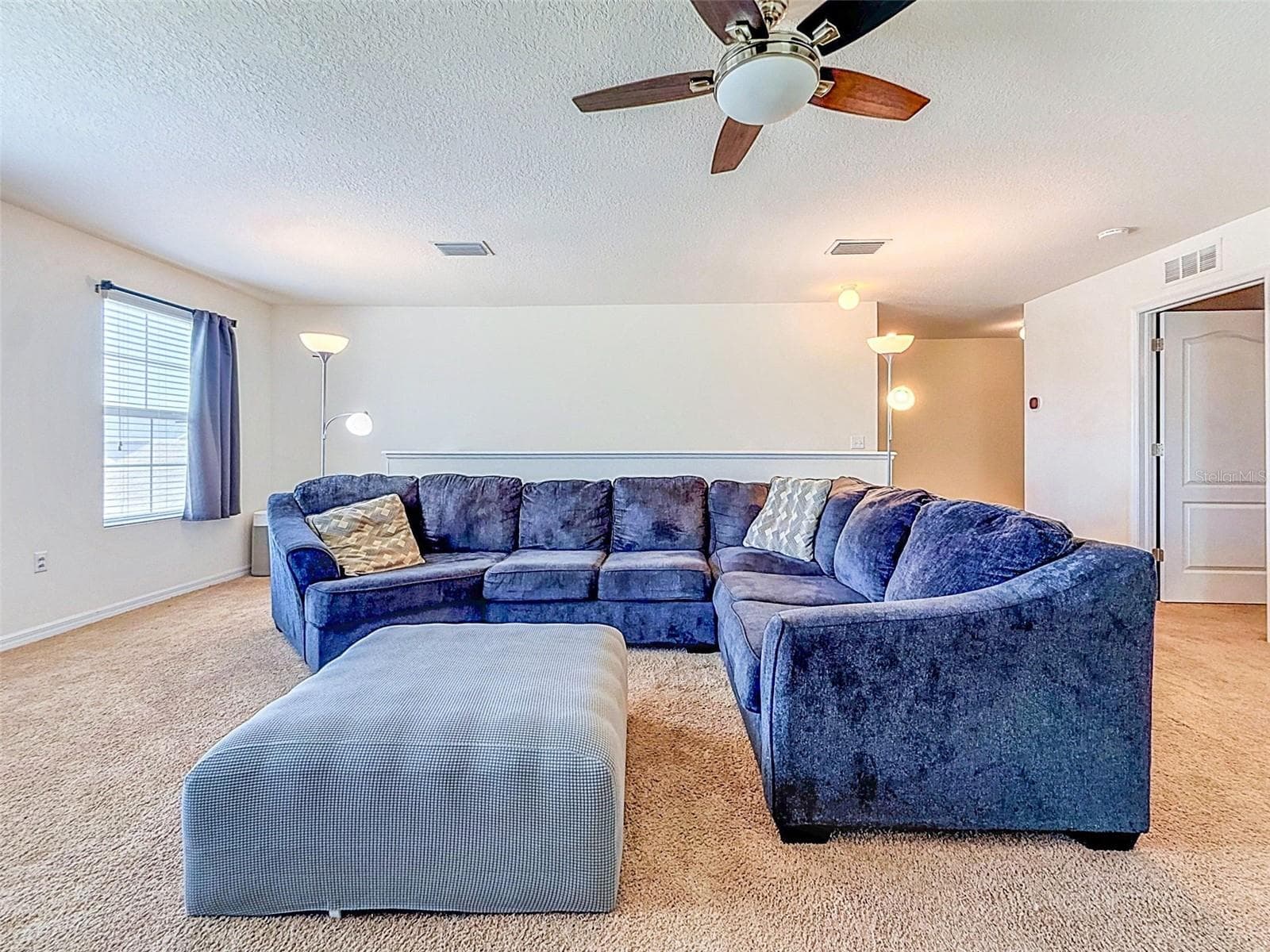 2nd floor spacious family room - 420 HARTFORD HEIGHTS ST, SPRING HILL