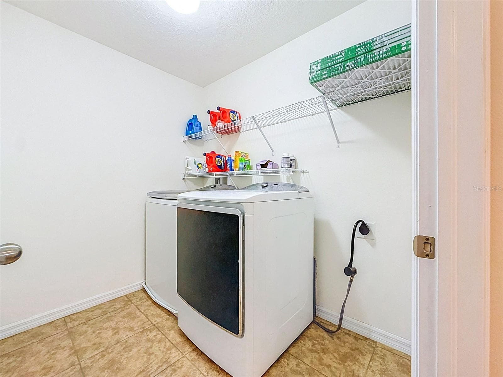 laundry room with washer and dryer - 420 HARTFORD HEIGHTS ST, SPRING HILL