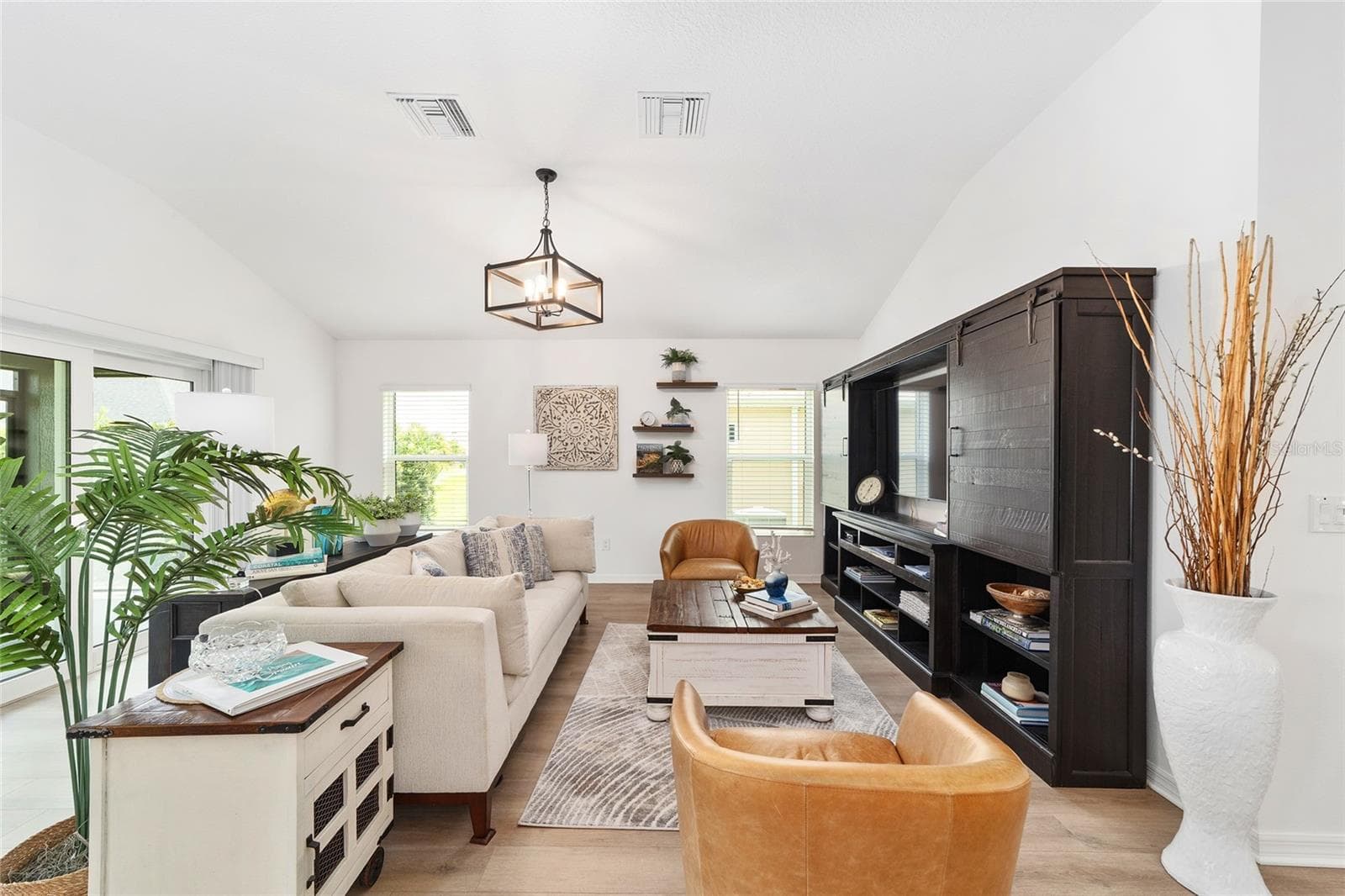 Single Family Residence at 6557 MCKNIGHT LOOP, THE VILLAGES, photo 15 of 61