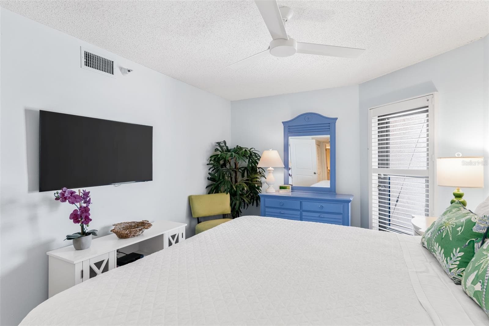 Condominium at 17334 GULF BLVD #203, NORTH REDINGTON BEACH, photo 17 of 44