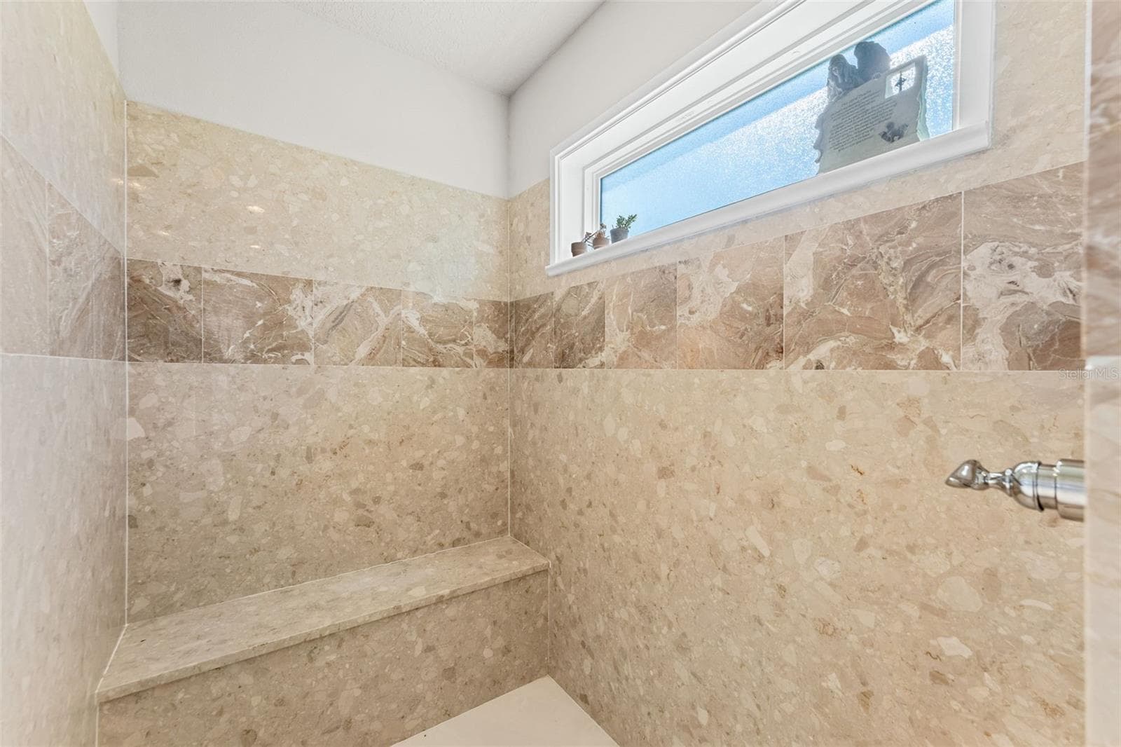 Downstairs guest bathroom - 3897 PROVINCE DR, MELBOURNE