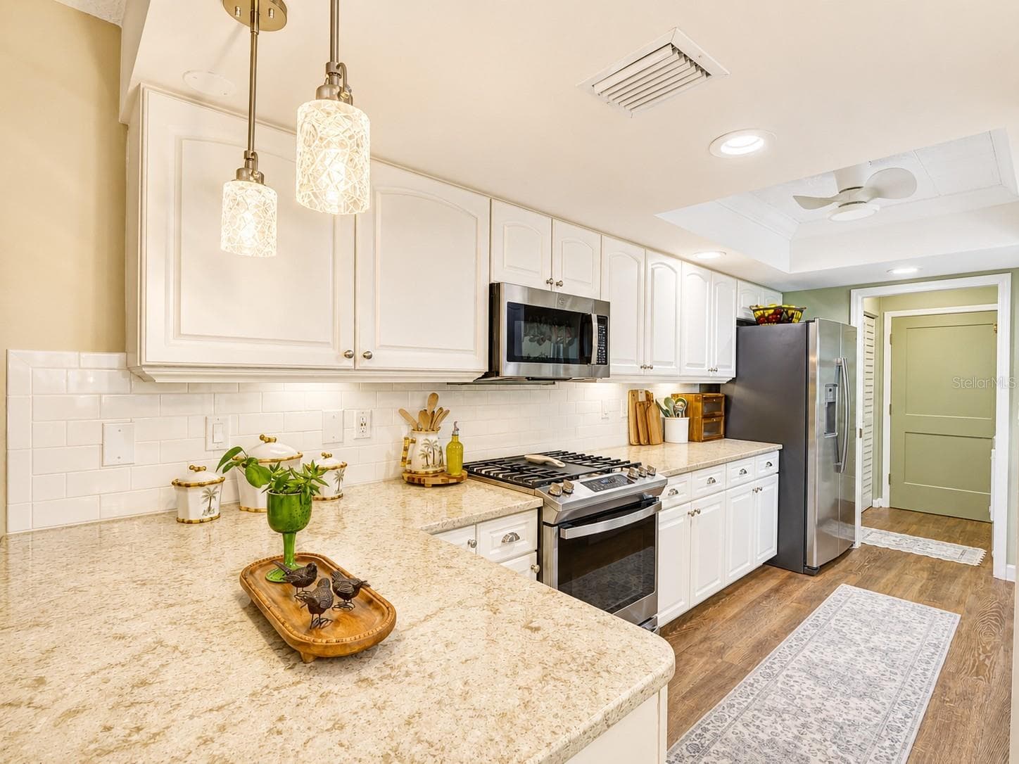 Gas Convection Stove - 100 S TREMAIN ST #G2, MOUNT DORA