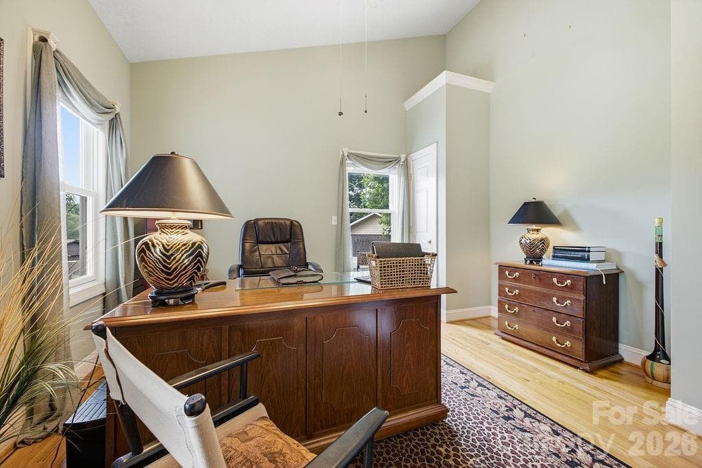 Single Family Residence at 3121 Cove Loop Road, Hendersonville, photo 8 of 48