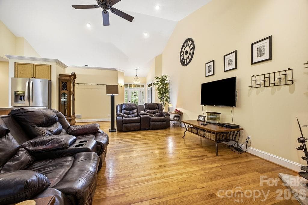 Single Family Residence at 3121 Cove Loop Road, Hendersonville, photo 13 of 48