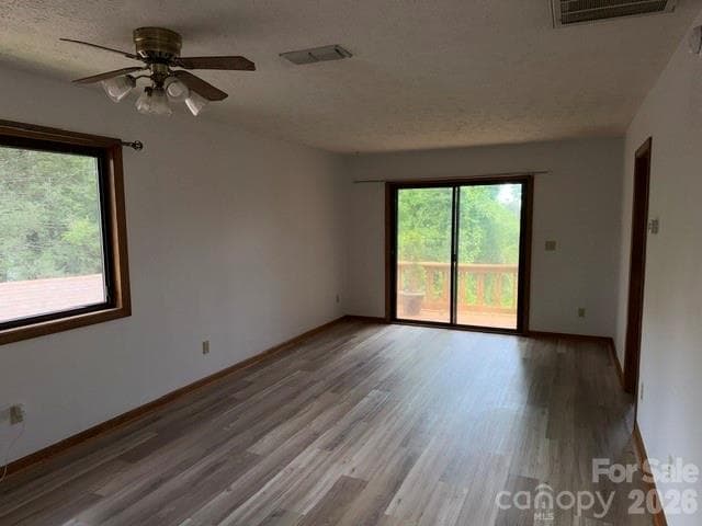 Condominium at Hendersonville, photo 2 of 7