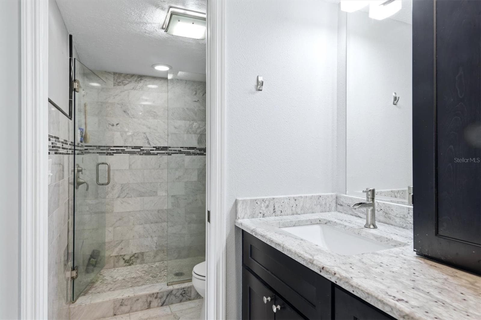 Condominium at 1103 EDGEWATER CIR #1103, BRADENTON, photo 17 of 87