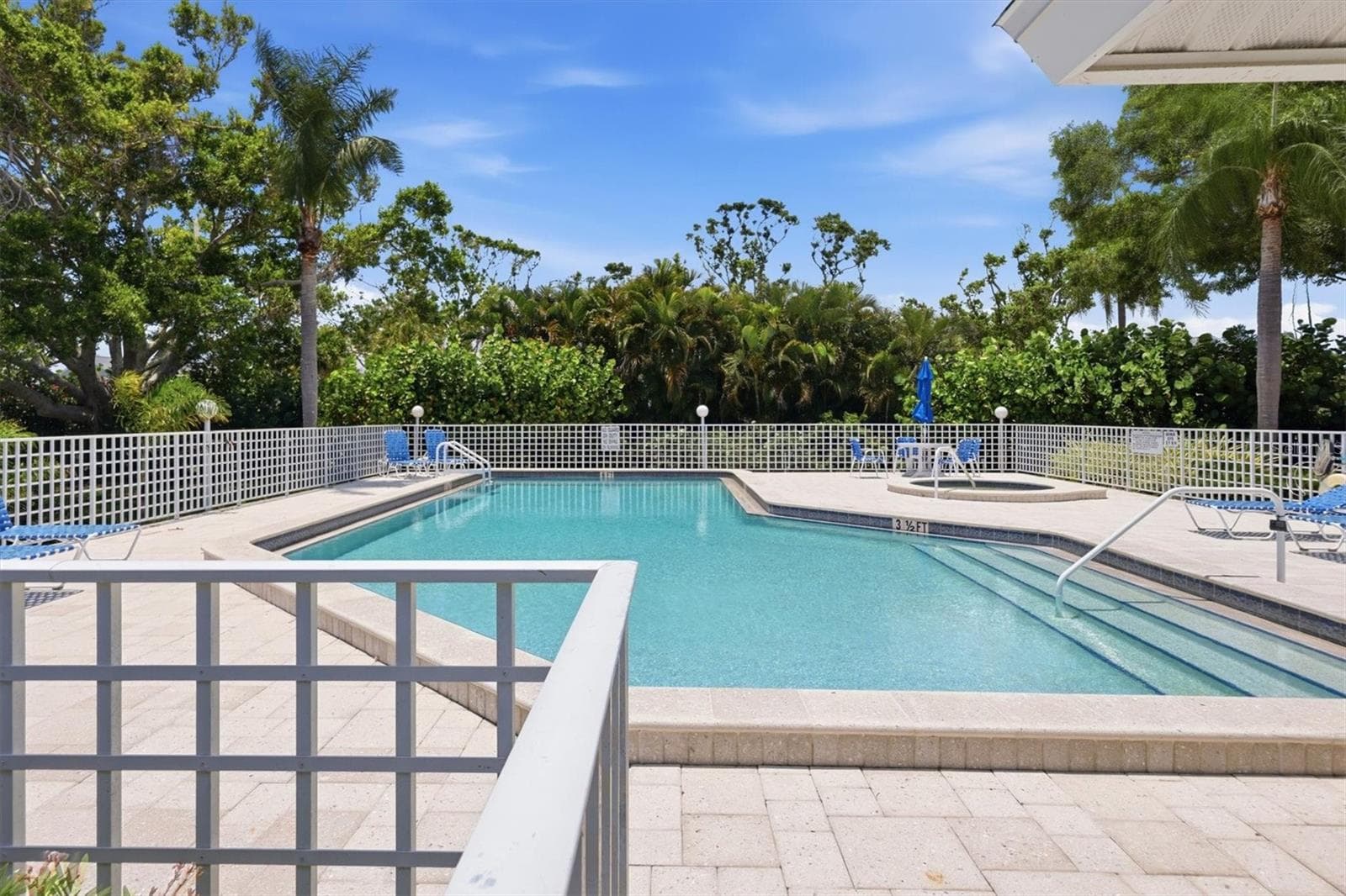 Condominium at 1103 EDGEWATER CIR #1103, BRADENTON, photo 38 of 87