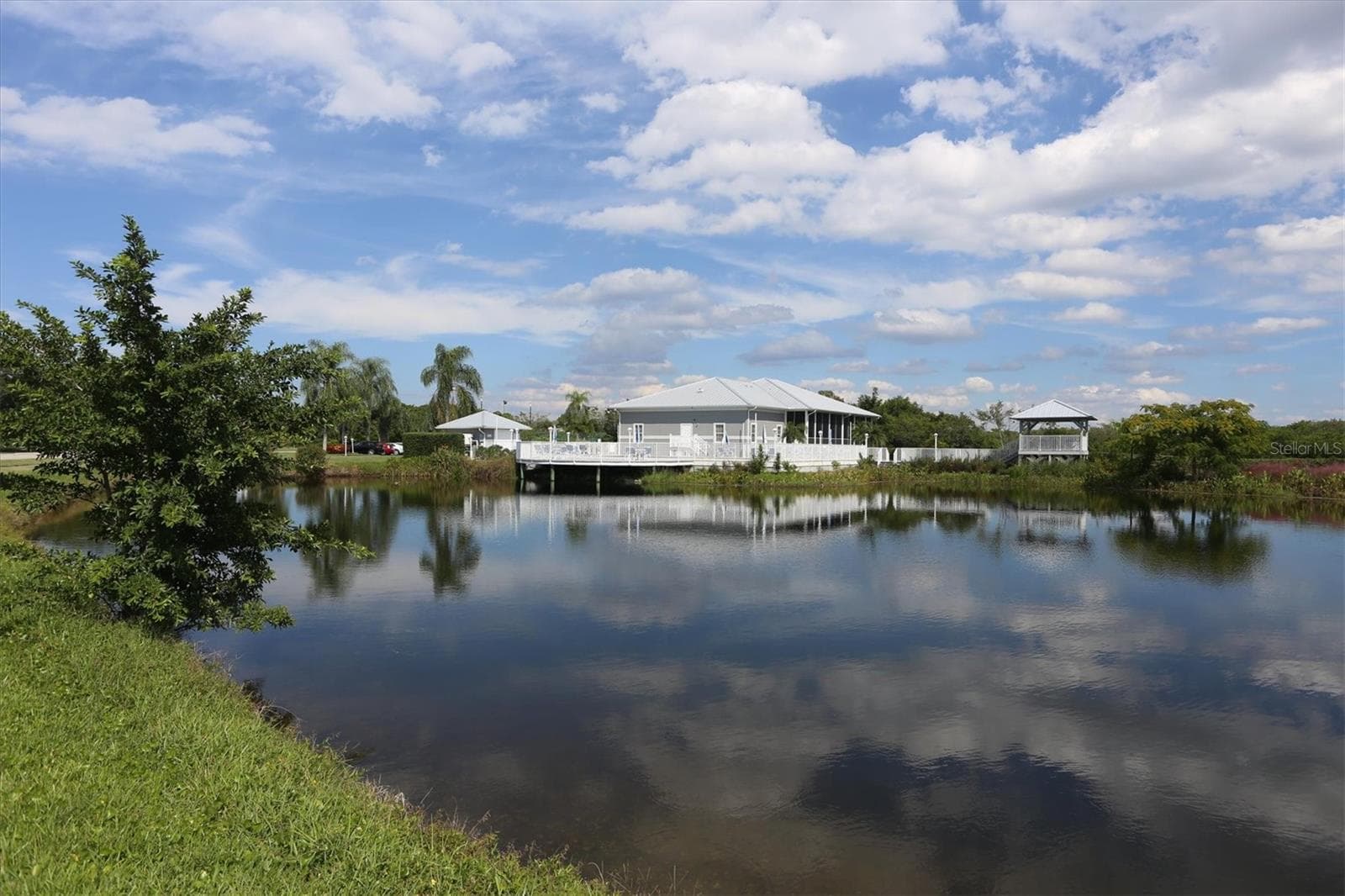 Condominium at 1103 EDGEWATER CIR #1103, BRADENTON, photo 39 of 87