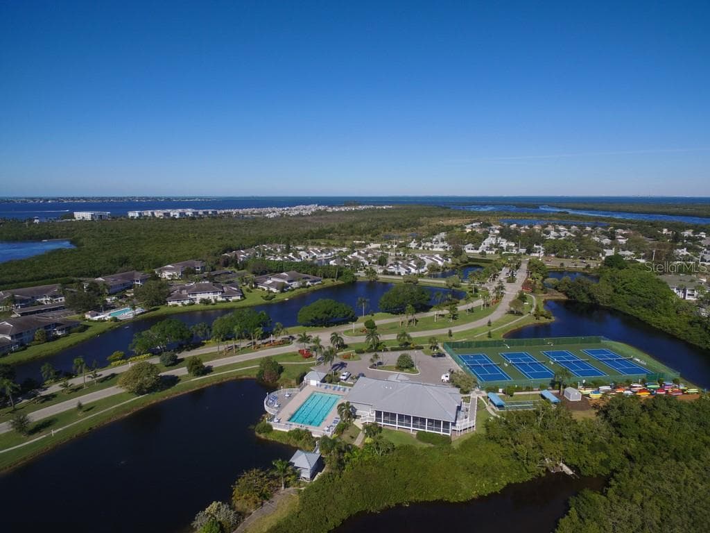 Condominium at 1103 EDGEWATER CIR #1103, BRADENTON, photo 65 of 87