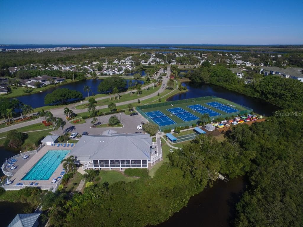 Condominium at 1103 EDGEWATER CIR #1103, BRADENTON, photo 67 of 87