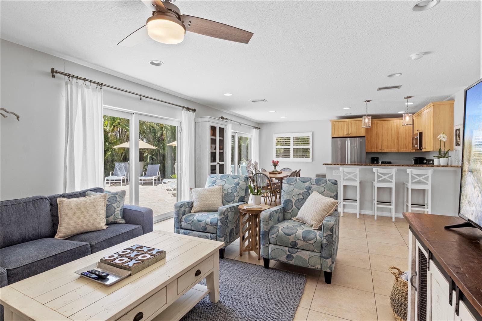 Single Family Residence at 110 PALM AVE, ANNA MARIA, photo 6 of 47