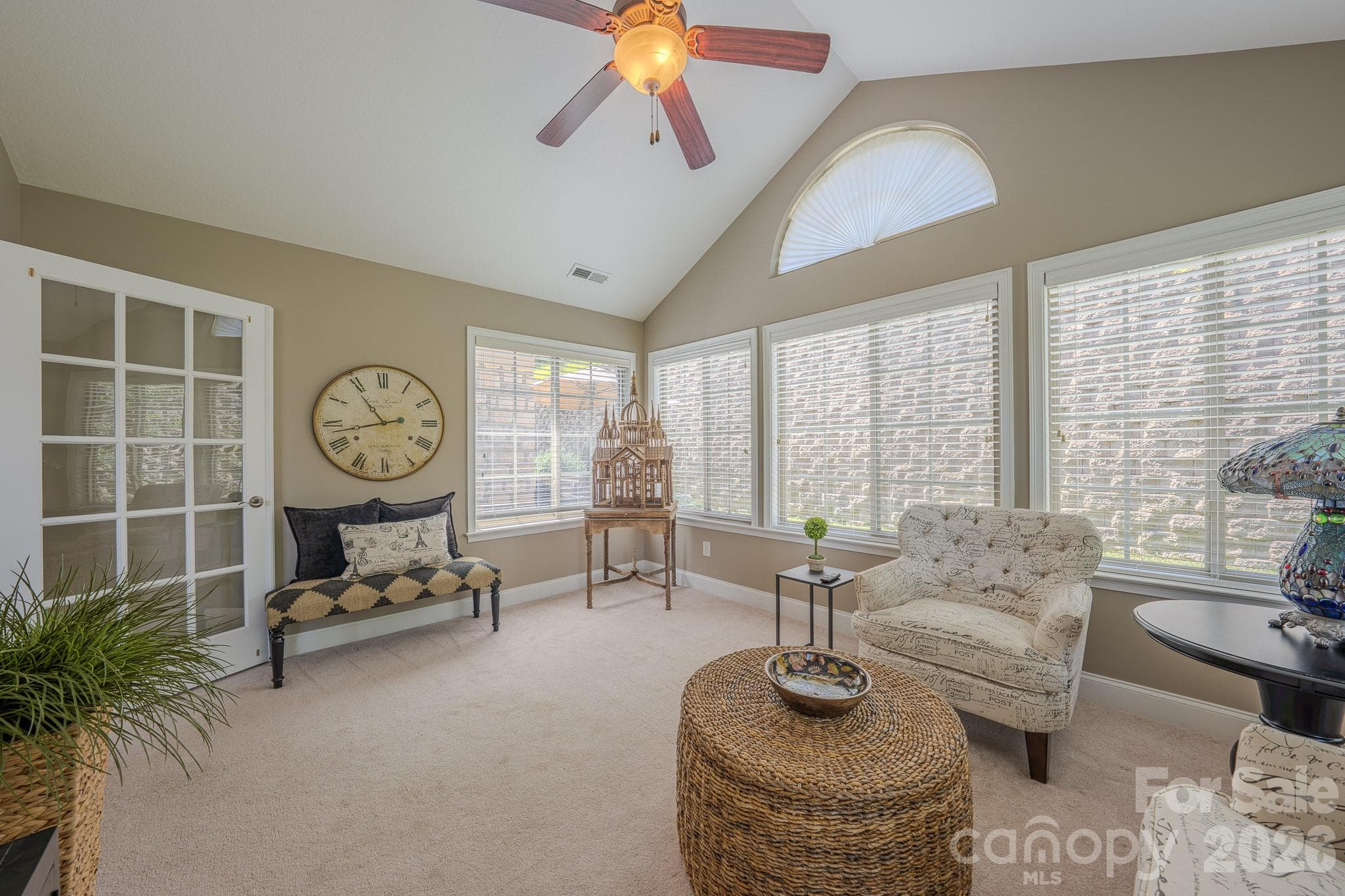 SUNROOM - Weaverville