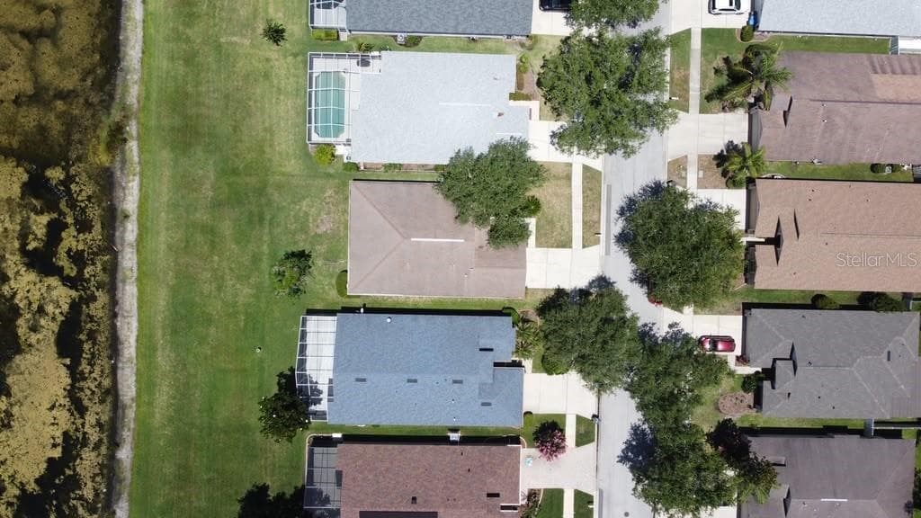 Single Family Residence at 18014 ARBOR CREST DR, TAMPA, photo 6 of 43