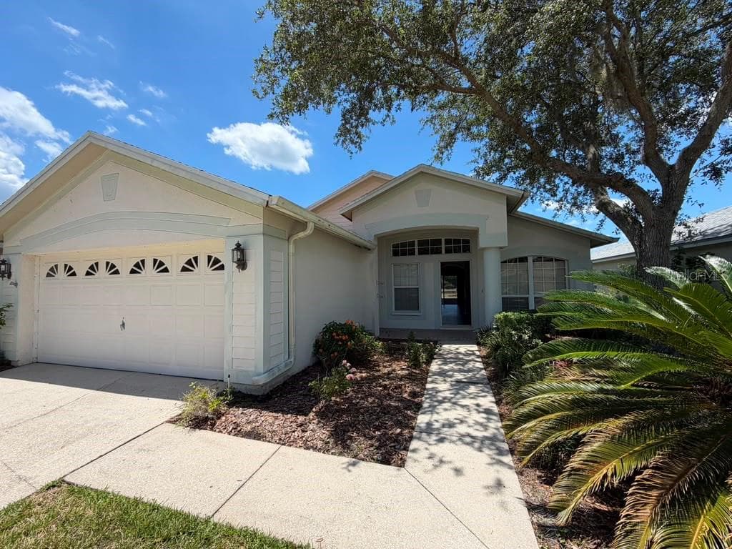 Single Family Residence at 18014 ARBOR CREST DR, TAMPA, photo 12 of 43
