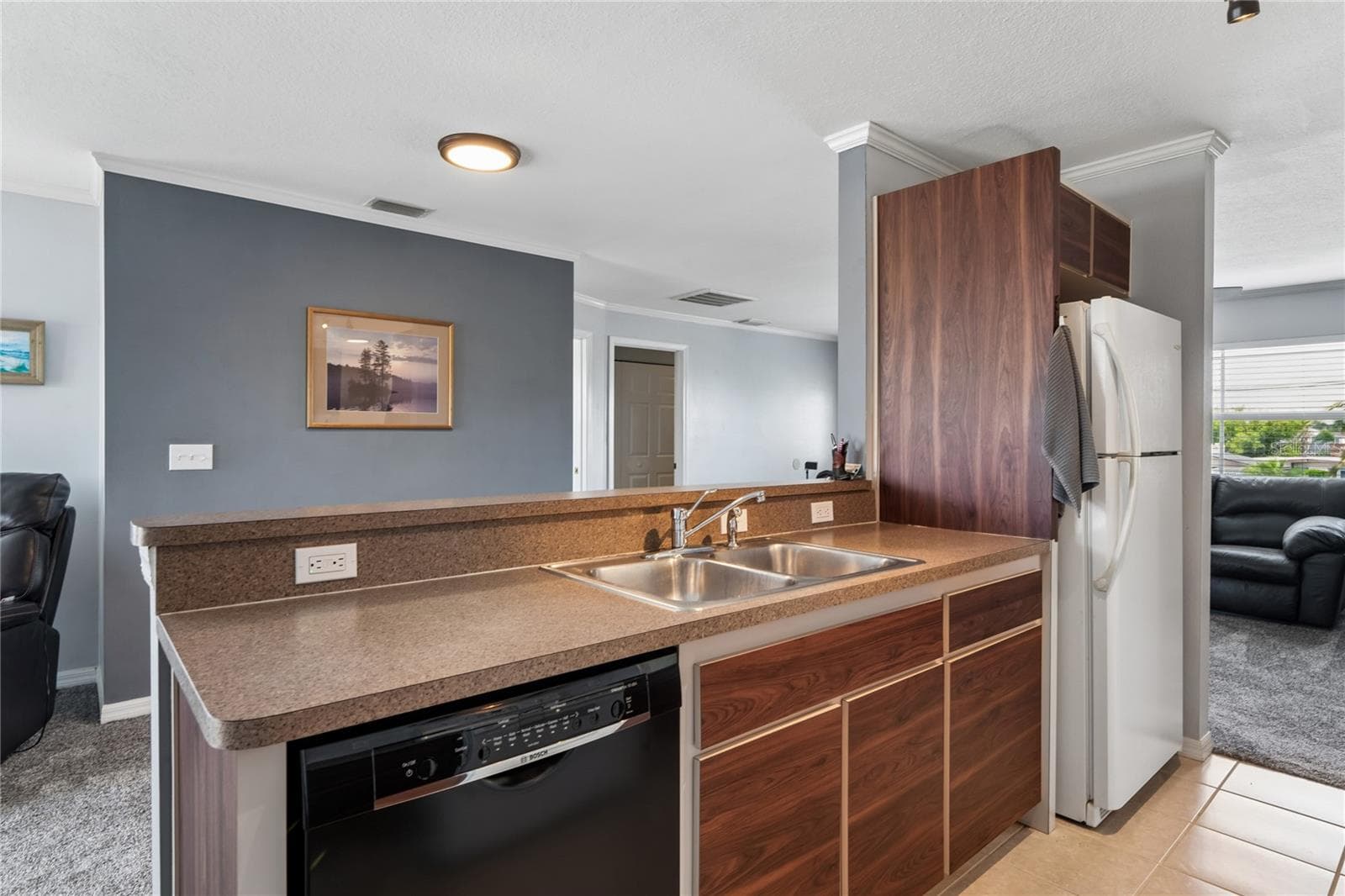Single Family Residence at 6641 BOATYARD DR, HUDSON, photo 5 of 59
