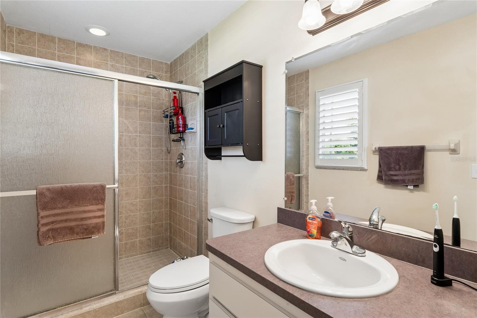 PRIMARY BATHROOM - 6641 BOATYARD DR, HUDSON