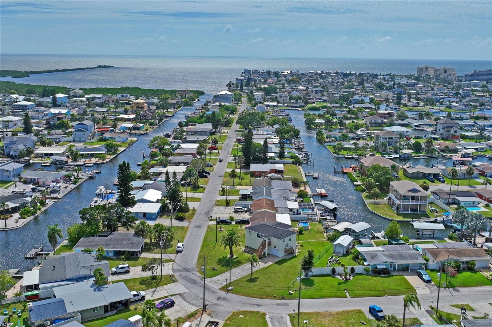 CANAL TO THE GULF - 6641 BOATYARD DR, HUDSON
