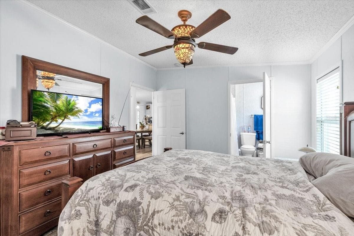 Manufactured Home at 6801 BERNADEAN BLVD, PUNTA GORDA, photo 15 of 42