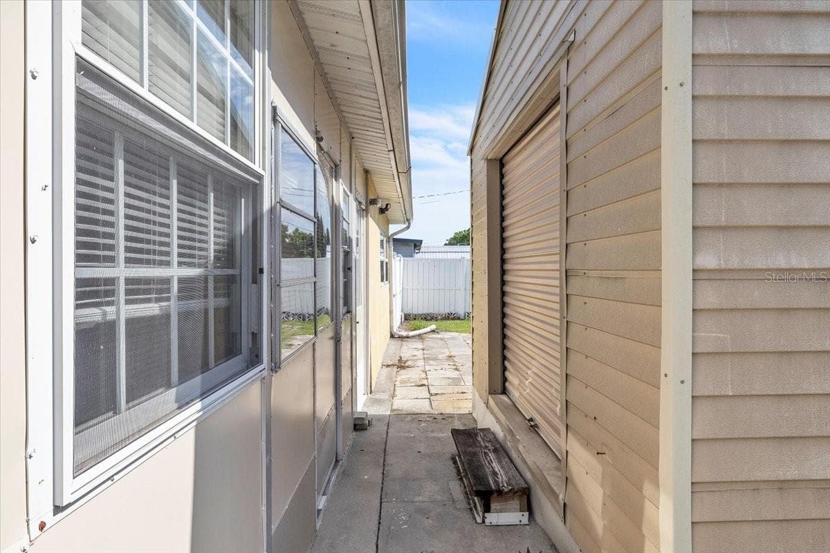 Manufactured Home at 6801 BERNADEAN BLVD, PUNTA GORDA, photo 32 of 42