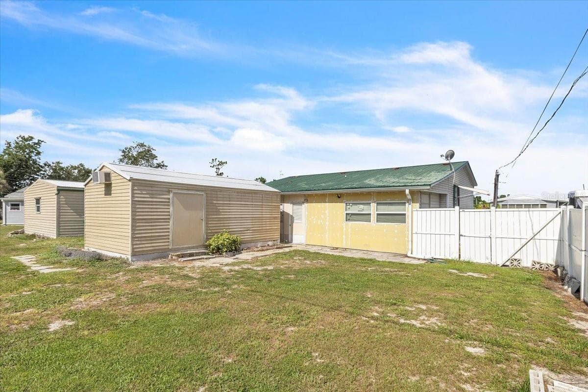 Manufactured Home at 6801 BERNADEAN BLVD, PUNTA GORDA, photo 34 of 42