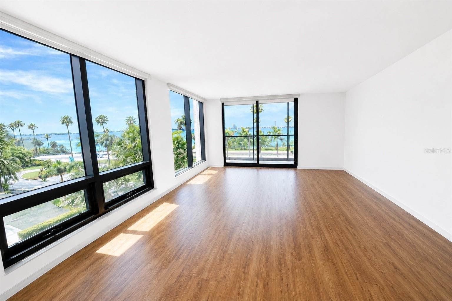Condominium at 707 S GULFSTREAM AVE #307, SARASOTA, photo 4 of 38