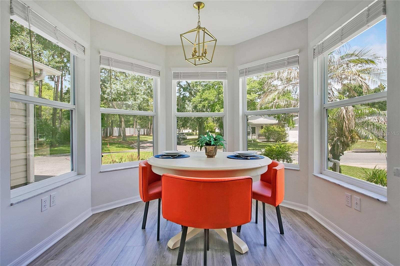 Single Family Residence at 32222 SUMMERTREE CIR, LEESBURG, photo 10 of 55
