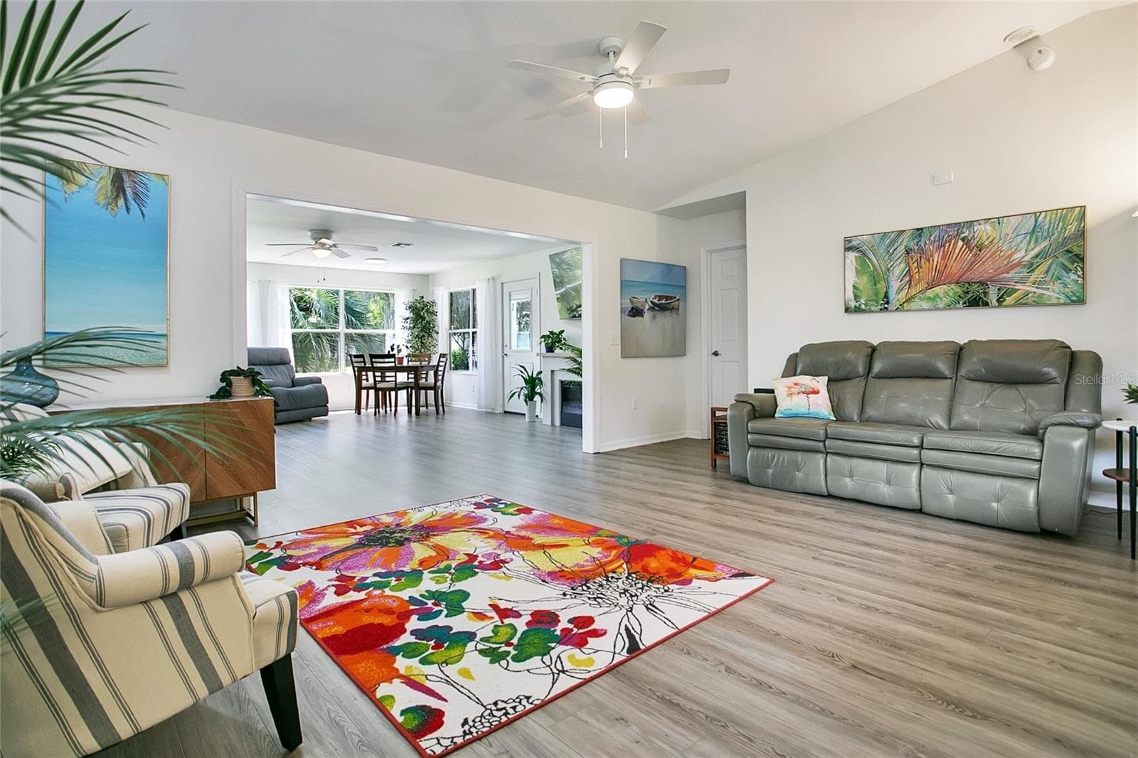 Single Family Residence at 32222 SUMMERTREE CIR, LEESBURG, photo 13 of 55