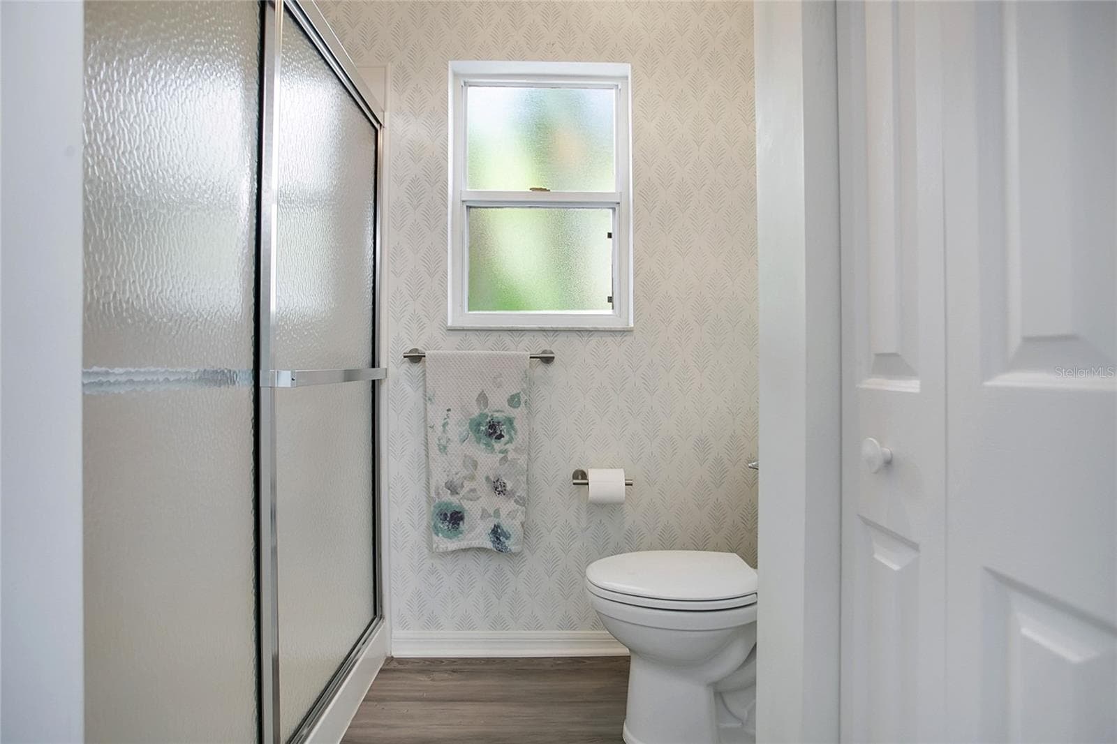 Single Family Residence at 32222 SUMMERTREE CIR, LEESBURG, photo 21 of 55