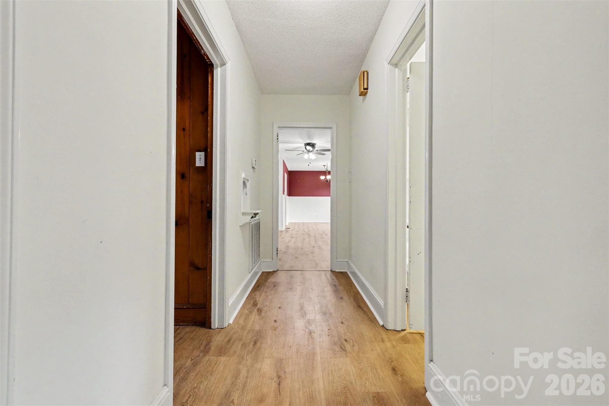 Single Family Residence at 217 Oakwood Avenue, York, photo 13 of 47
