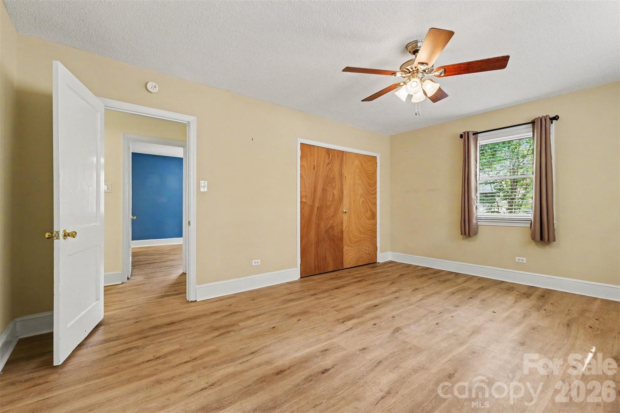 Single Family Residence at 217 Oakwood Avenue, York, photo 30 of 47