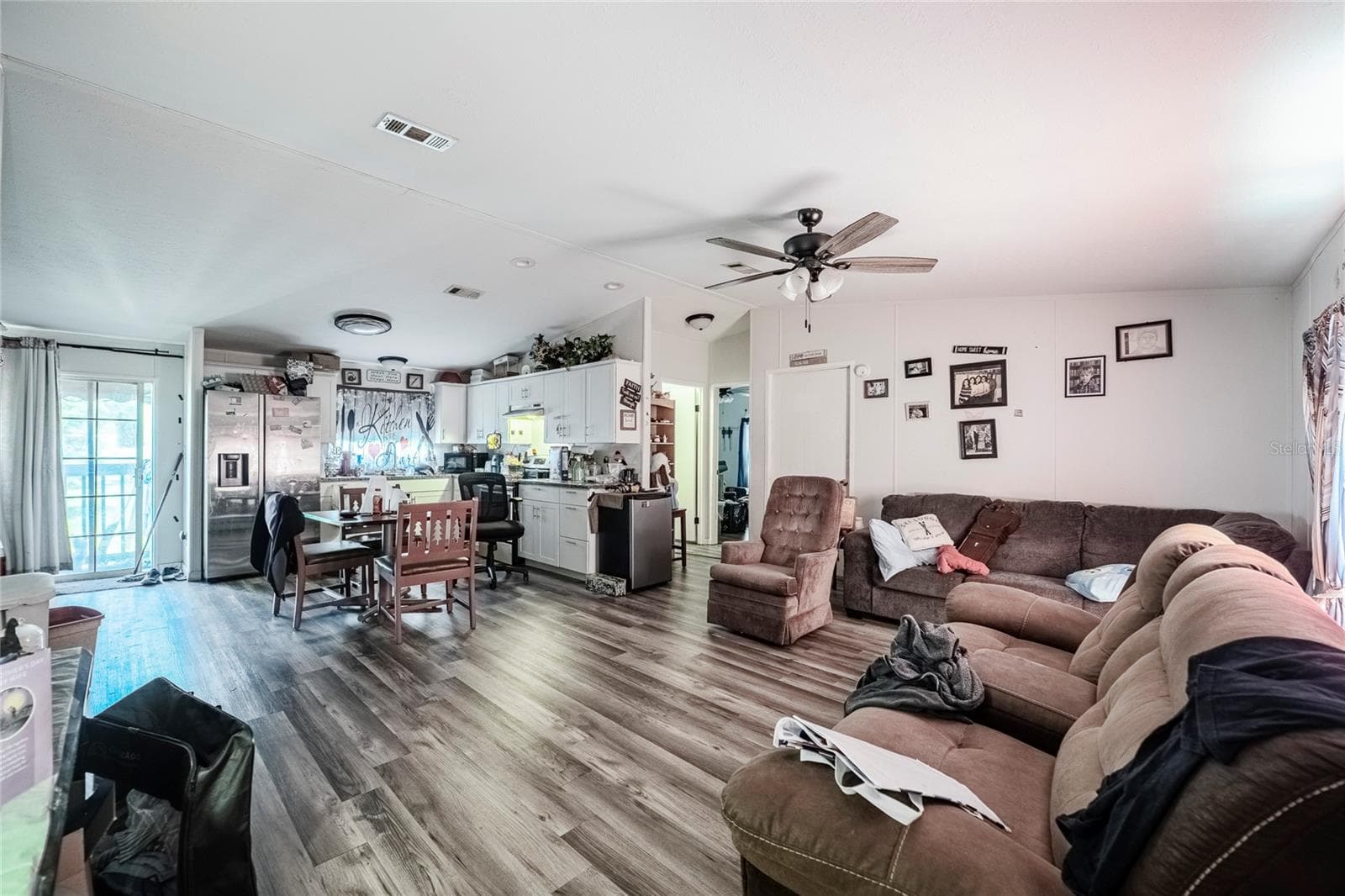 Manufactured Home at 3825 CARRIAGE DR, LAKE WALES, photo 7 of 29